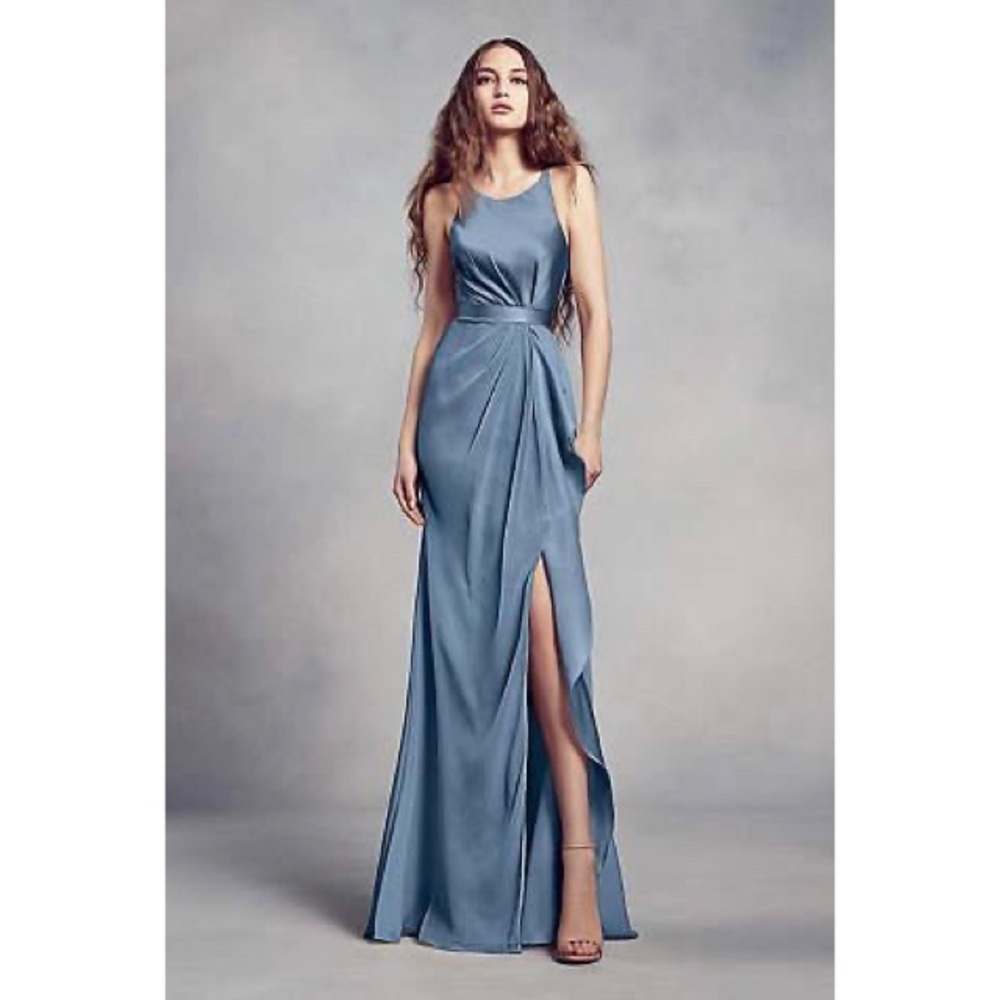 NWT Vera Wang Charmeuse & Chiffon Dress
NOT AVAILABLE ONLINE ANYMORE - Size 8